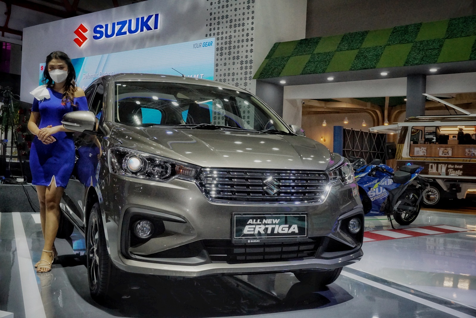 Suzuki All New Ertiga di booth “Eco Green Friendly” di pameran otomotif IIMS 2022.